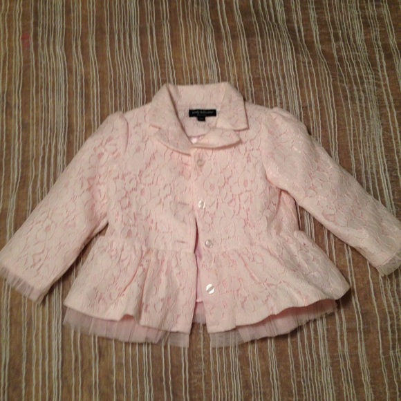 Wendy Bellissimo Other - NWOT pale pink lace toddler jacket